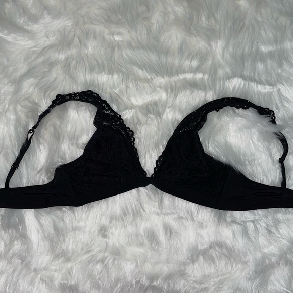 cute black bralette